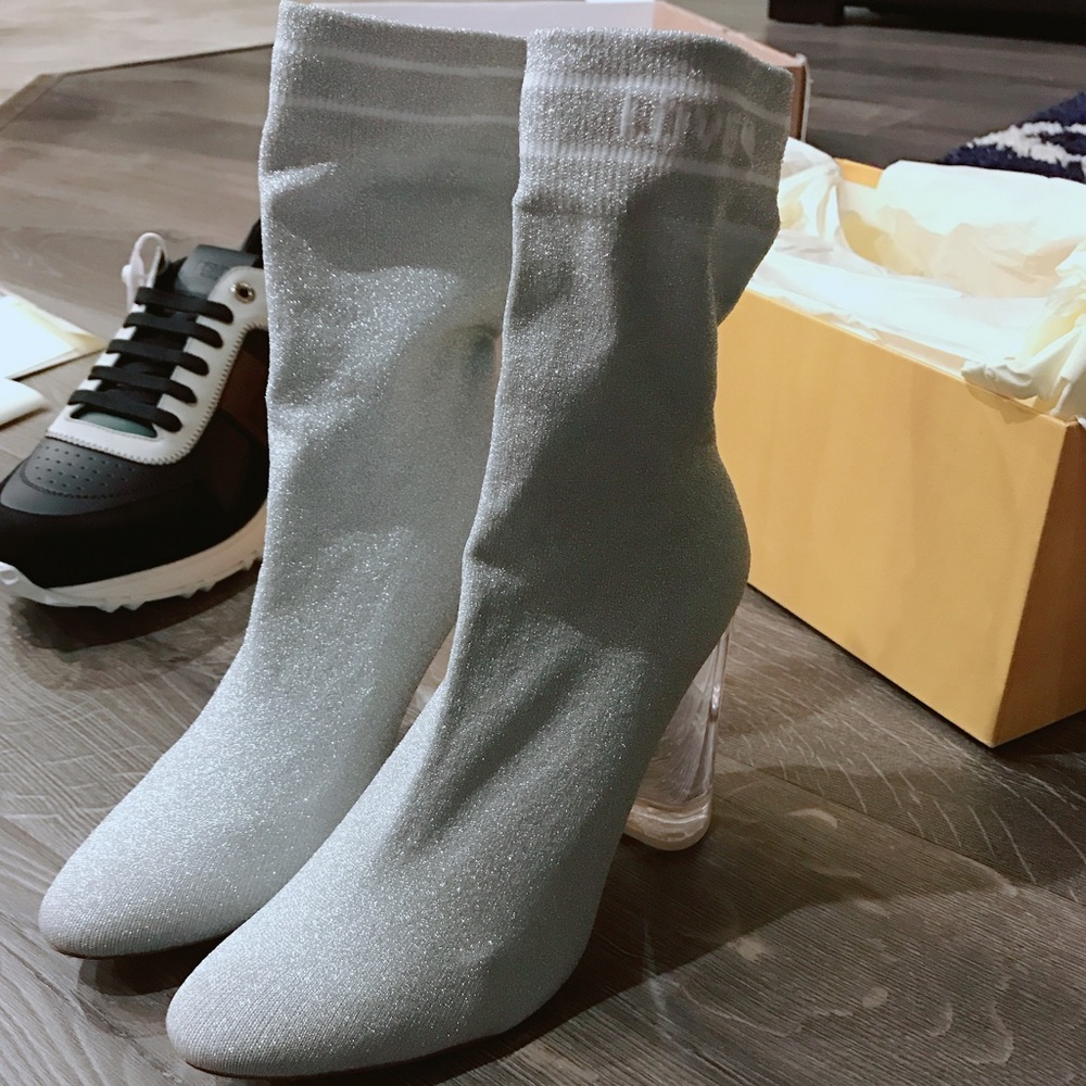 🚫SOLD🚫ALDO booties - Size 6.5. BRAND NEW